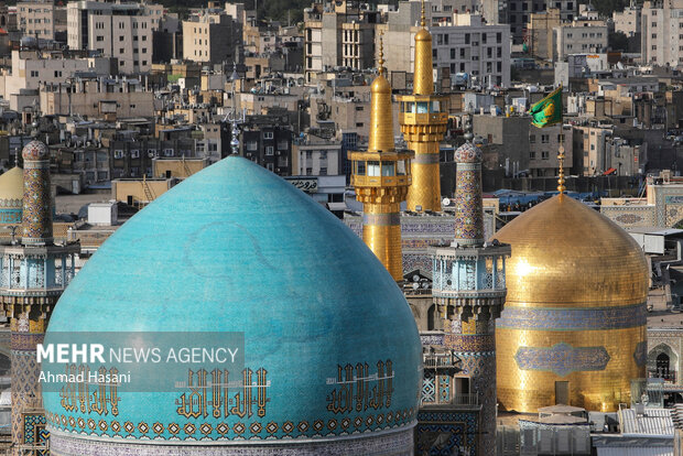 İmam Rıza'nın (a.s) Türbesi'nde ''Arefe günü" merasimi İmam Rıza'nın (a.s) Türbesi'nde ''Arefe günü" merasimi