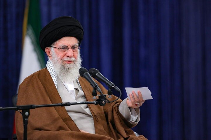 Ayatollah Khamenei felicitates world Muslims on Eid al-Adha