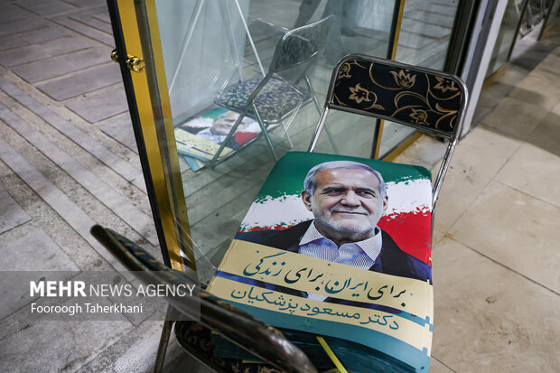 شور و هیجان در ستادهای انتخاباتی؛ نبض انتخابات در دستان مردم