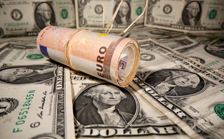 نرخ ارزهای مبادله ای امروز ۴ تیر؛ ثبات دلار و افت یورو