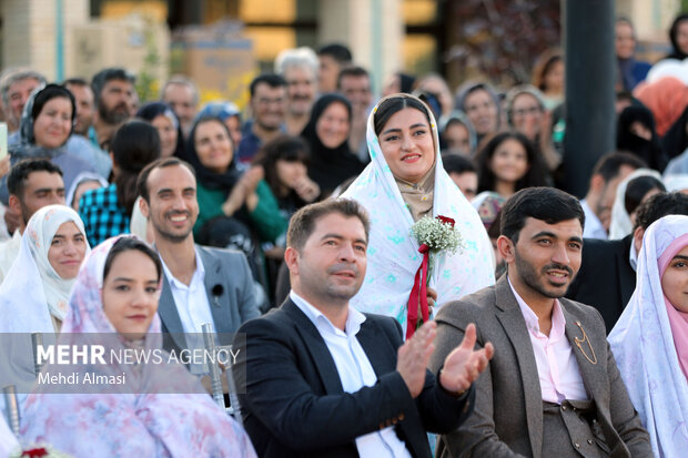 جشن ازدواج 110 زوج زنجانی