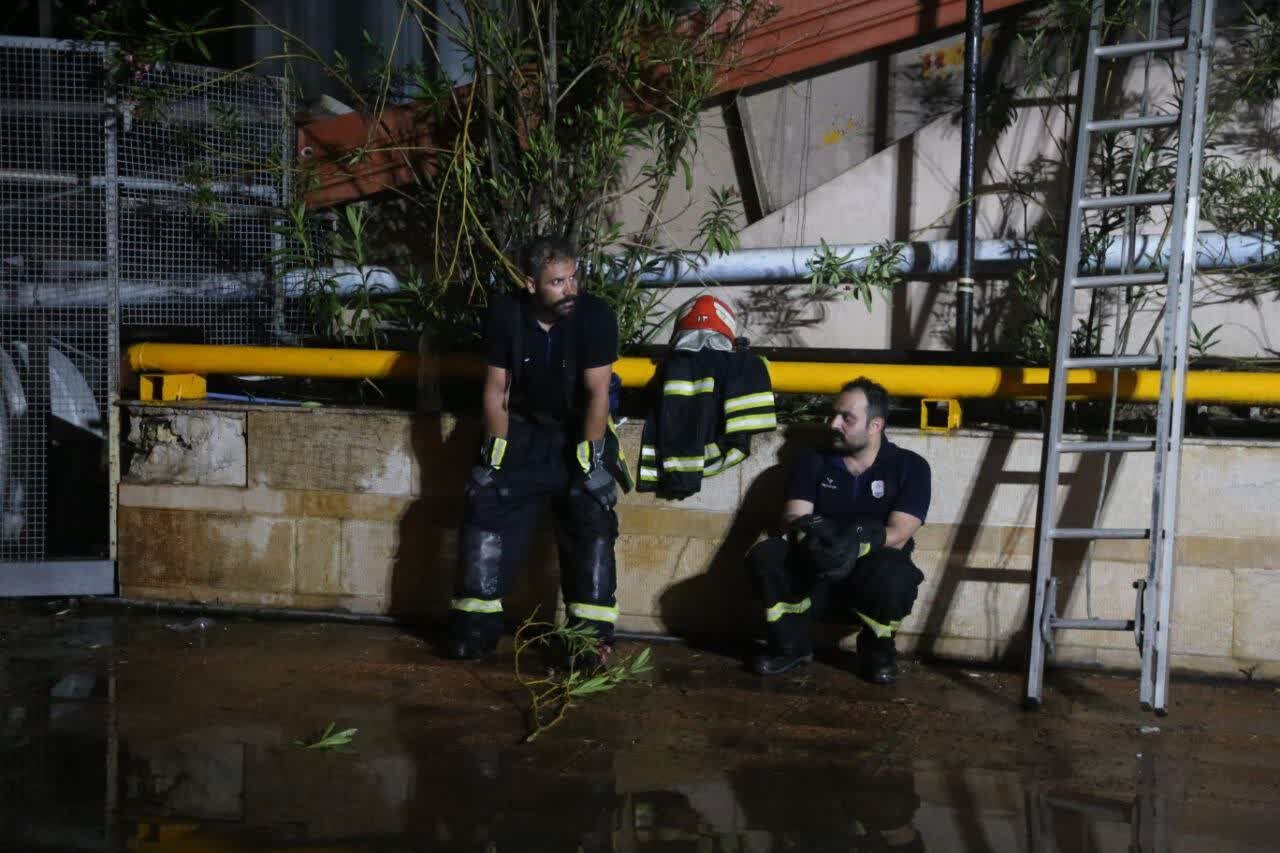 اعزام ۱۲۰ آتش نشان برای اطفای حریق بیمارستان قایم رشت