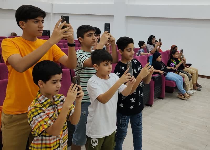 کارگاه آشنایی با عکاسی  موبایل در عالیشهر  برگزار شد
