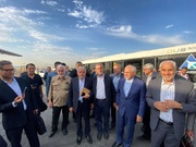 استقبال مردمی از پزشکیان در فرودگاه اصفهان