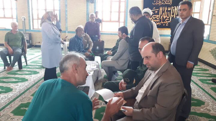 برپایی میز خدمت دستگاه قضا در روستای ویرمونی آستارا