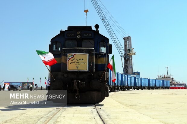 افتتاح راه‌آهن رشت - کاسپین
