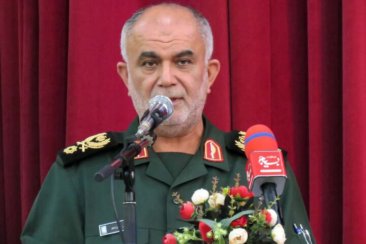 انقلاب اسلامی نشأت گرفته از ویژگیهای الهی است انقلاب اسلامی نشأت گرفته از ویژگیهای الهی است