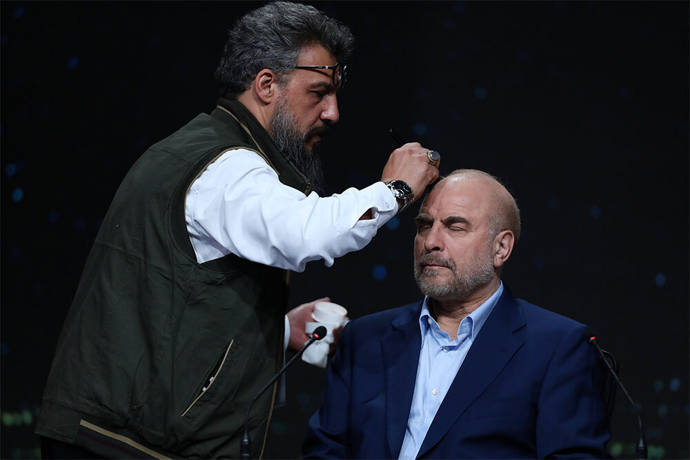 مناظرهها داغ شد؟/ انتشار عکس و جدلهای کلامی در میانه بحث