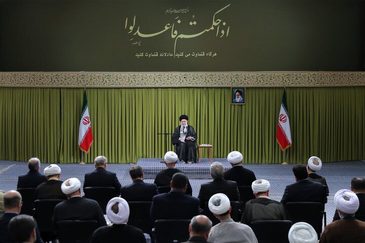 نامزدها از اظهارات دشمن شادکن پرهیز کنند نامزدها از اظهارات دشمن شادکن پرهیز کنند