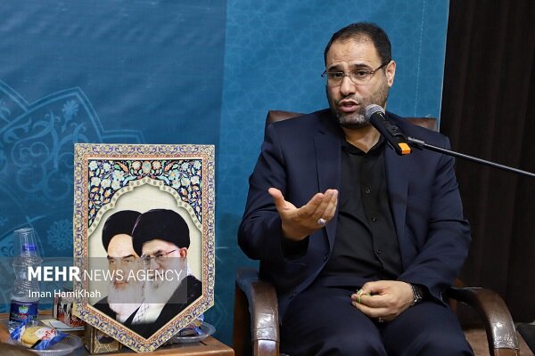 ساخت 100 فضای ورزشی در هر ماه / جذب مربی تربیت بدنی بعد از 15 سال