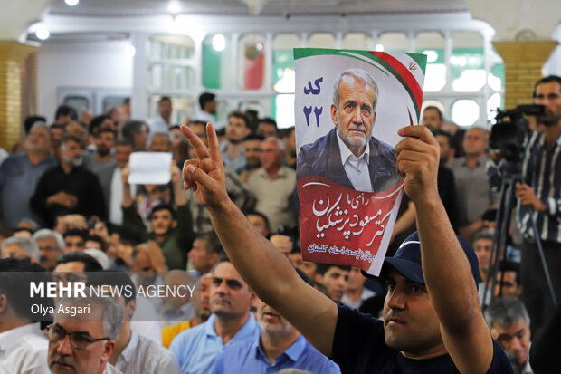 سفر انتخاباتی محمدجواد ظریف به گرگان