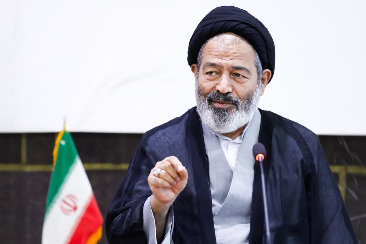 نواب: آیتالله شبیری زنجانی بر پیوند علم و معنویت تأکید داشت