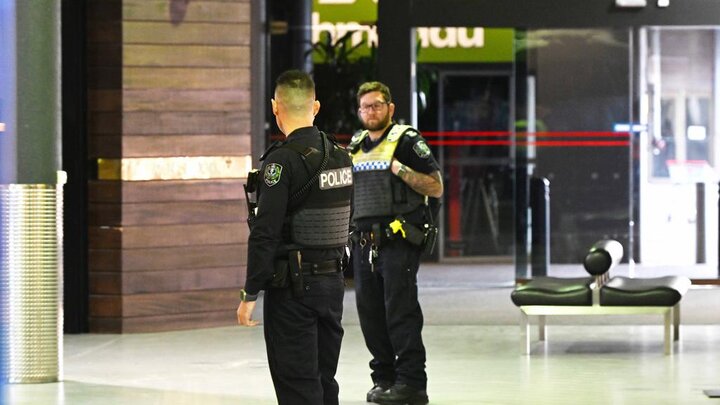 حادثه امنیتی در مرکز خرید مشهور استرالیا/ منطقه قرنطینه شد+ فیلم