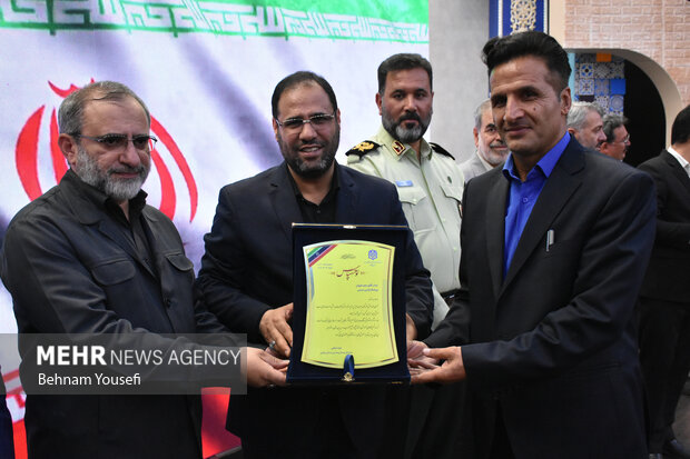 26 جشنواره خیرین مدرسه ساز استان مرکزی با حضور وزیر آموزش و پرورش