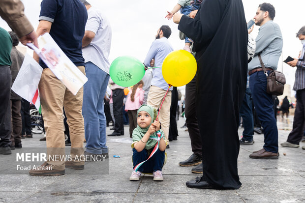 اجتماع هواداران سعید جلیلی در میدان امام حسین (ع)