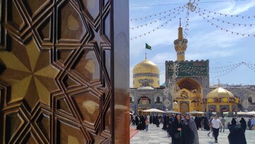 عید غدیر کے موقع پر حرم امام رضا ع میں غدیریوں کا پرشکوہ اجتماع+ ویڈیو