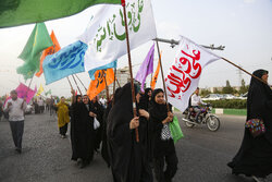 پردیسان قم، میزبان شادپیمایی باشکوه عید غدیر با مشارکت گسترده مردمی