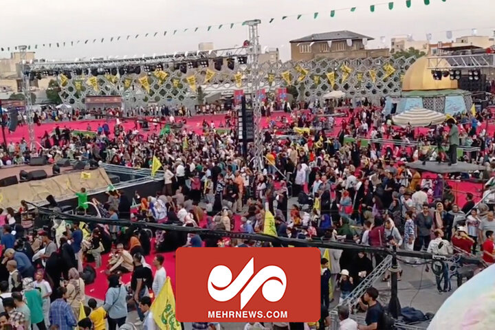 İmam Hüseyin Meydanı'ndan görüntüler İmam Hüseyin Meydanı'ndan görüntüler