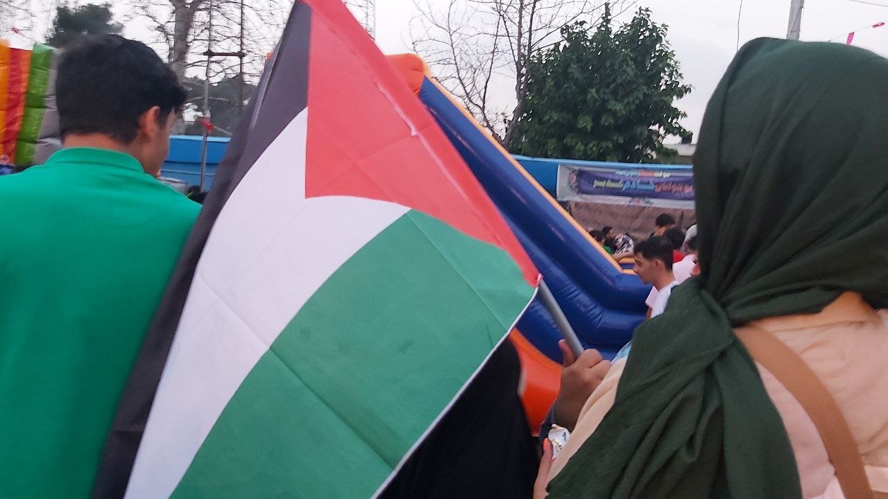 Tahranlılar Gadir şenliğine Filistin bayrağıyla katıldı