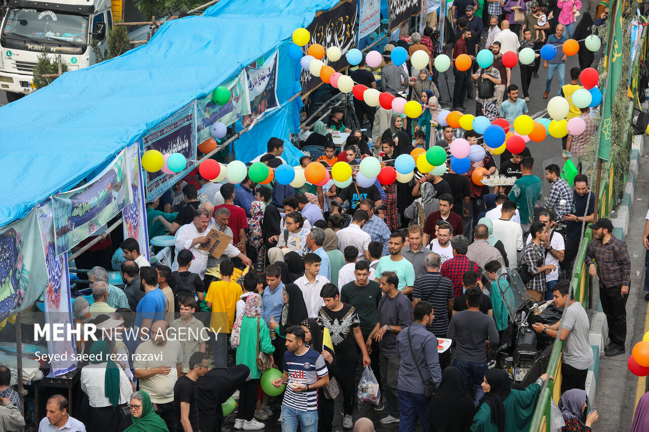 غدیر در غرب گیلان؛ از بازسازی واقعه ای تاریخی تا اطعام ۱۵ هزار نفر غدیر در غرب گیلان؛ از بازسازی واقعه ای تاریخی تا اطعام ۱۵ هزار نفر