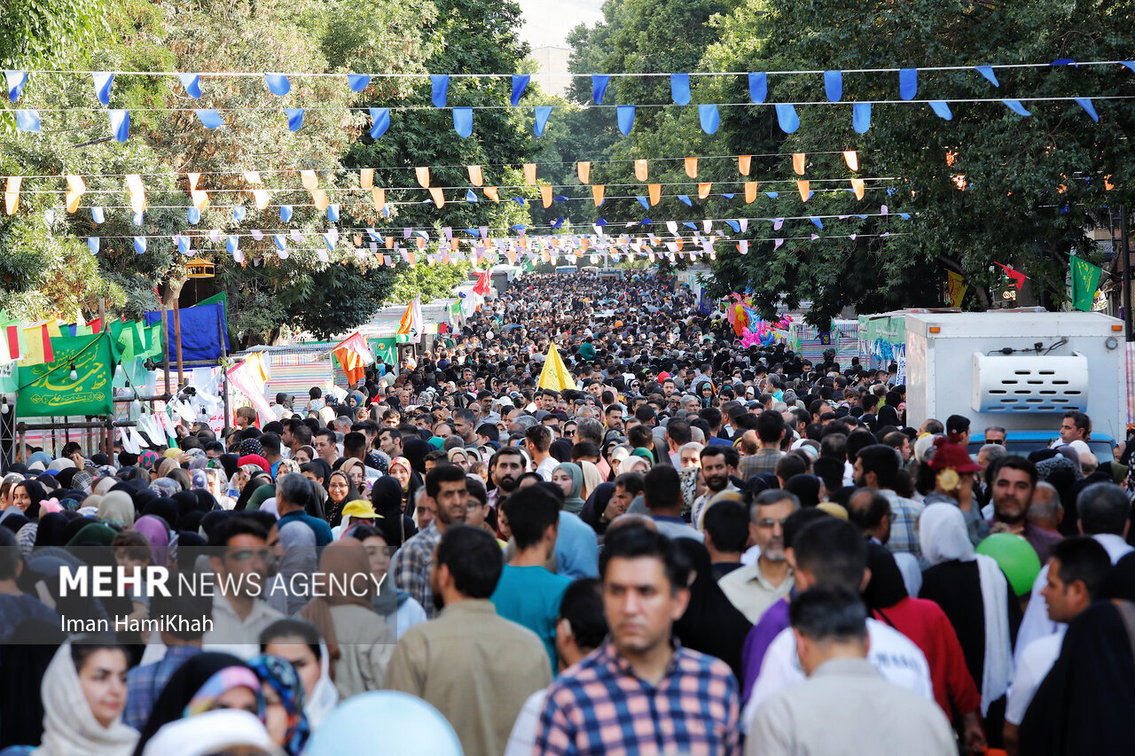 جشن بزرگ غدیر خم در پیاده راه بوعلی همدان