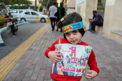 گدای درگه تو بر جهان کند شاهی