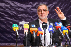 "علي رضا زاكاني" يعلن انسحابه من المنافسة في انتخابات الرئاسة الايرانية