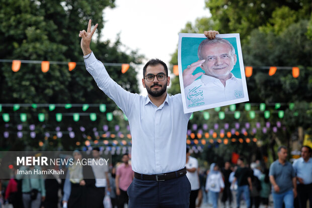 گردهمایی حامیان مسعودپزشکیان در همدان