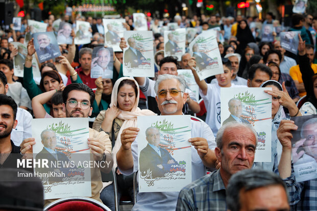 گردهمایی حامیان مسعودپزشکیان در همدان