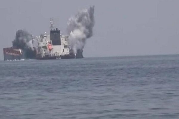 حیفا میں صہیونی کشتی پر یمنی اور عراقی مقاومت کا حملہ