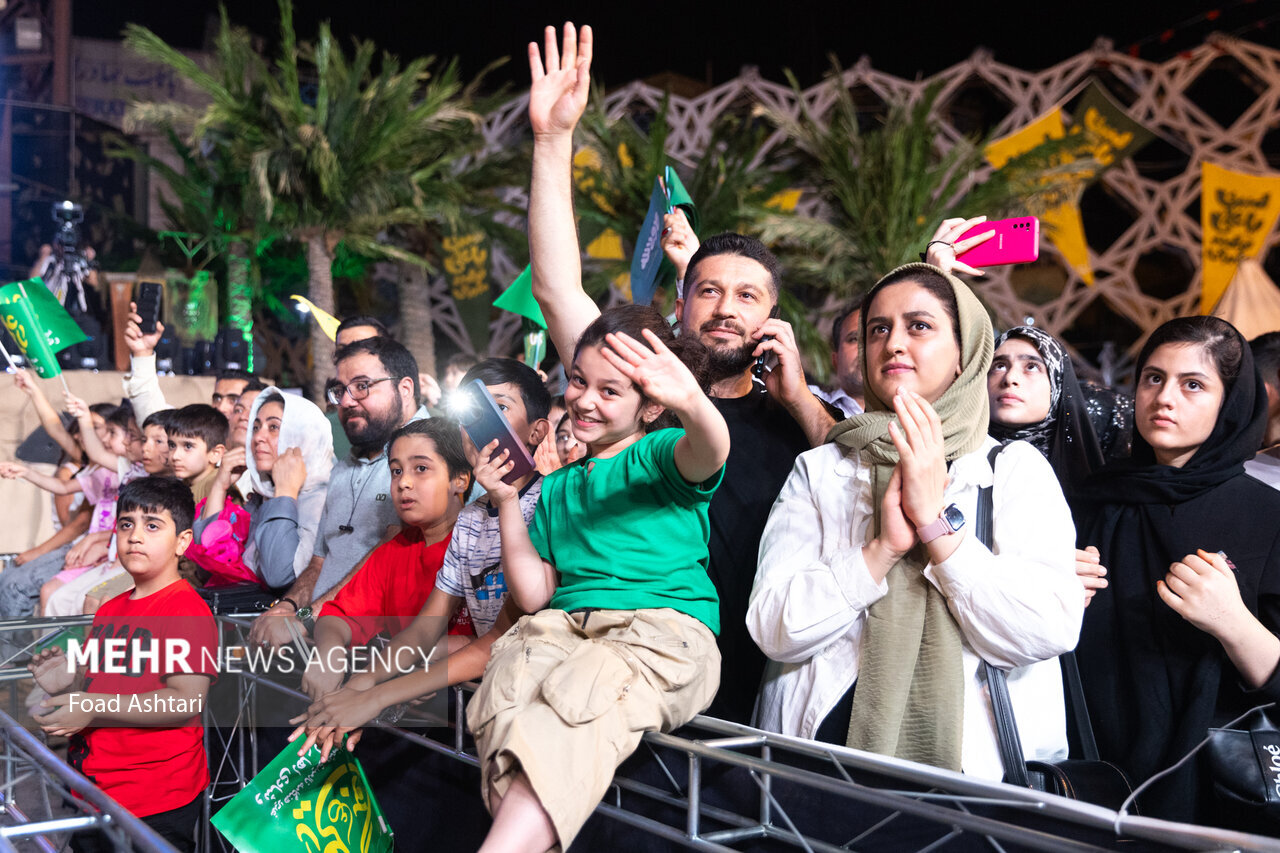 جشن غدیر موجب انسجام اجتماعی و آرامش در جامعه میشود