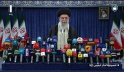 قائد الثورة: على الشعب الايراني ان لايتردد للمشاركة في الانتخابات