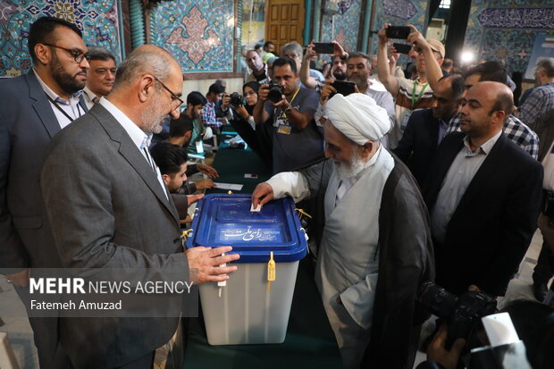 انتخابات چهاردهمین دوره ریاست جمهوری- حسینیه ارشاد