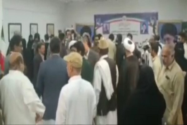 Seravan halkından seçimlere görkemli katılım Seravan halkından seçimlere görkemli katılım