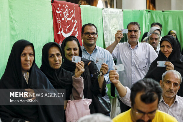 ساعات پایانی انتخابات چهاردهمین دوره ریاست جمهوری در همدان
