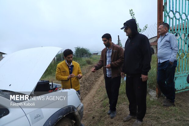 صندوق سیار رای گیری در روستای کوه پایه جهان نما