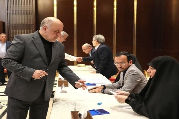 برگزاری انتخابات در سفارتخانه های کشورمان در بغداد و بیروت+فیلم