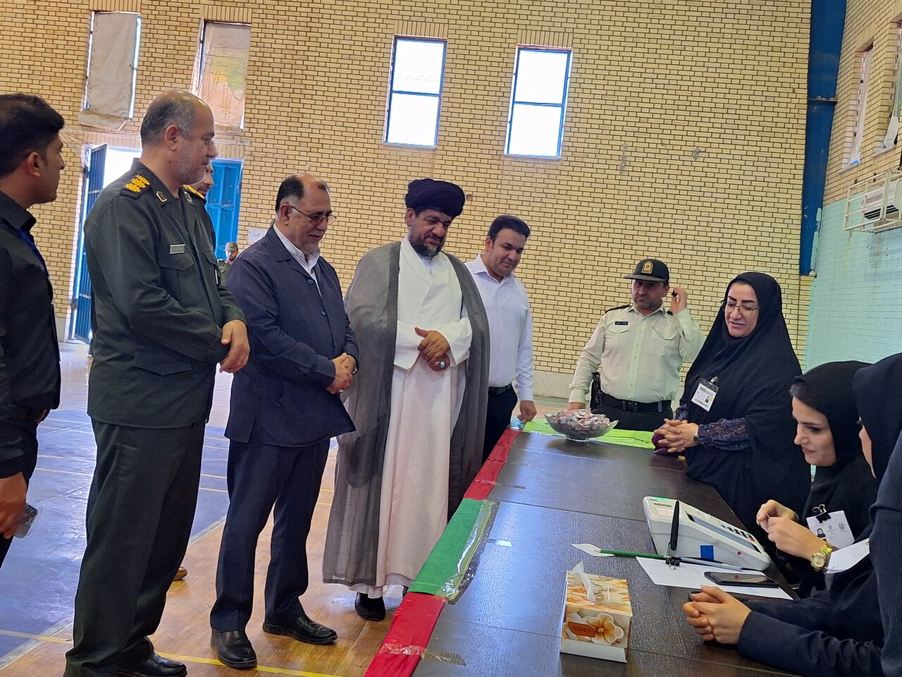 برگزاری انتخابات در ۷۶ شعبه اخذ رای شهرستان گناوه