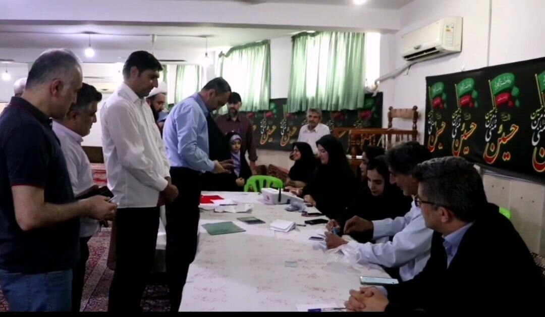 حاشیه نگاری از یک حضور/ جشن سیاسی تکمیل شد