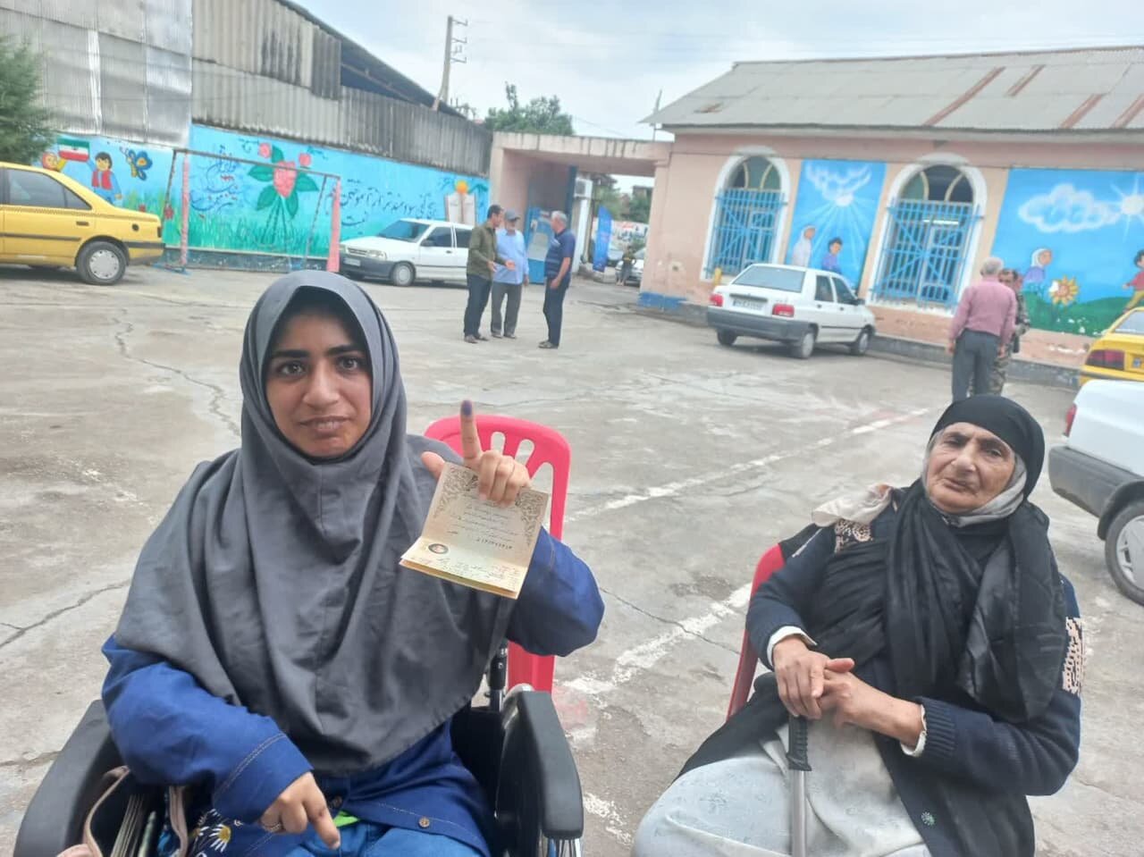 حاشیه نگاری از یک حضور/ جشن سیاسی تکمیل شد