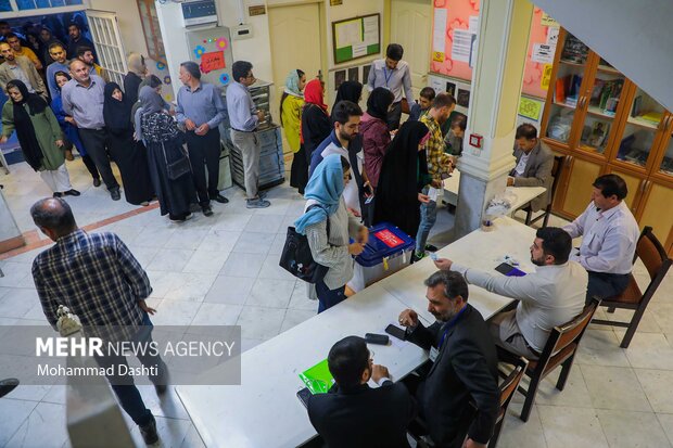 ساعات پایانی انتخابات چهاردهمین دوره ریاست جمهوری در اردبیل