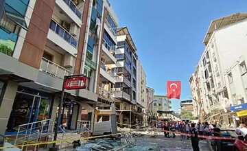 İzmir'de korkunç patlama: 5 ölü, 63 yaralı