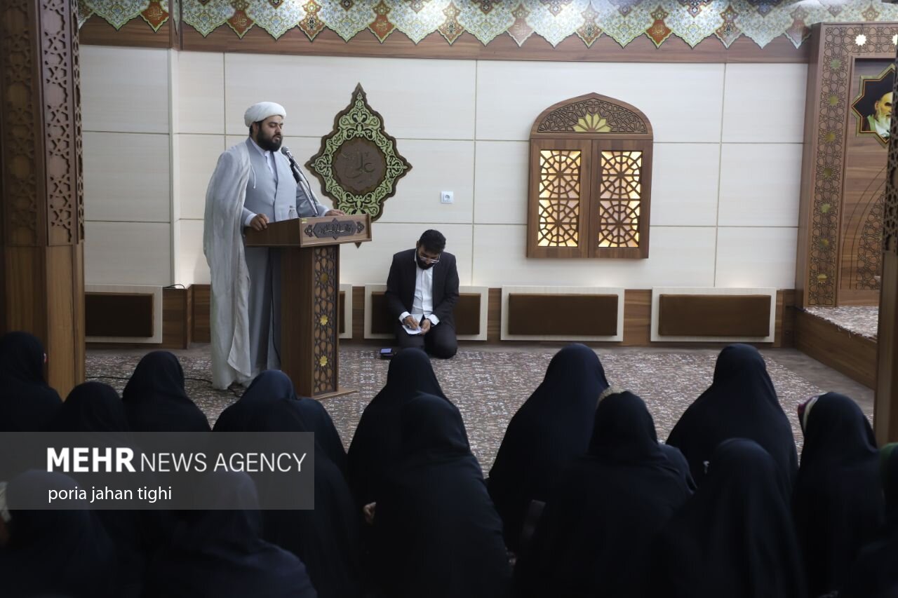 تلاش هیات‌های مذهبی برای افزایش مبانی دینی مردم در محرم+تصاویر