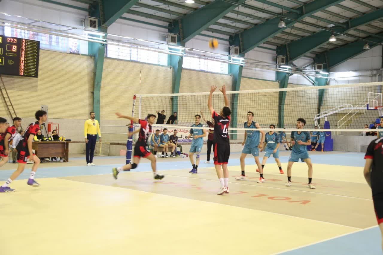 رقابت‌های والیبال قهرمانی نوجوانان منطقه غرب کشور برگزار شد