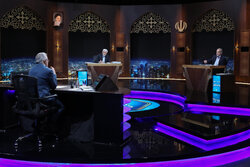 Jalili, Pezeshkian debate over sanctions, inflation, housing