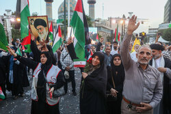 خط مقدم سیاست خارجی کشورمان در مبارزه با استکبار مساله فلسطین است