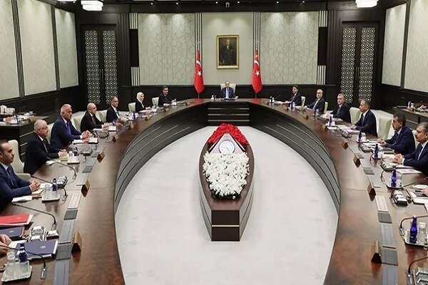 Türkiye’de kabinedeki değişikliklerin sebebi nedir?