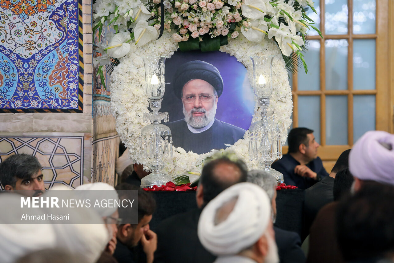 جمعه تاریخی مردم خراسان شمالی/ پرشورتر از قبل پای صندوق رای