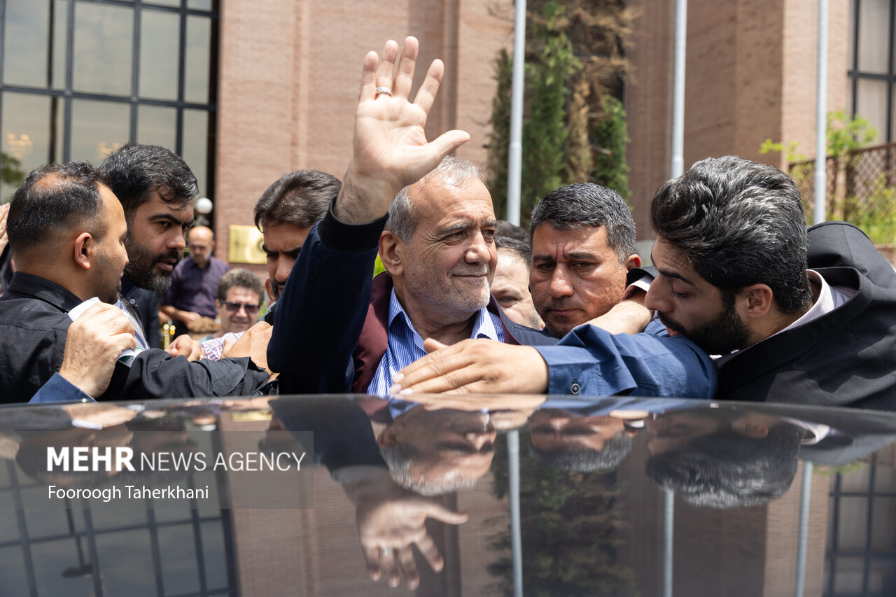 مسعود پزشکیان با مردم کرمانشاه دیدار می‌کند