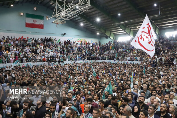 اجتماع حامیان مسعود پزشکیان در ارومیه2